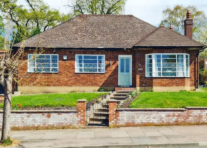 Fairview Cottage Watford